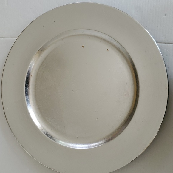 Royal Gallery Silver Tone Charger Plate w/Lacquer Finish Set of 3 *read* - Picture 3 of 9